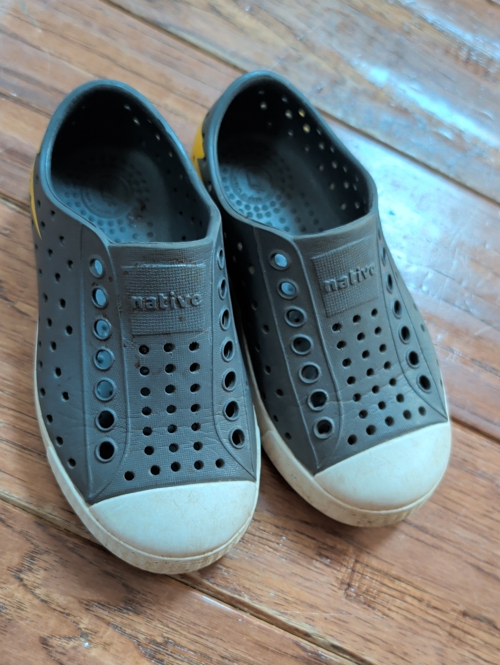 Native Jefferson Slip-On Water Shoes in Gray and White And Lightning Strike